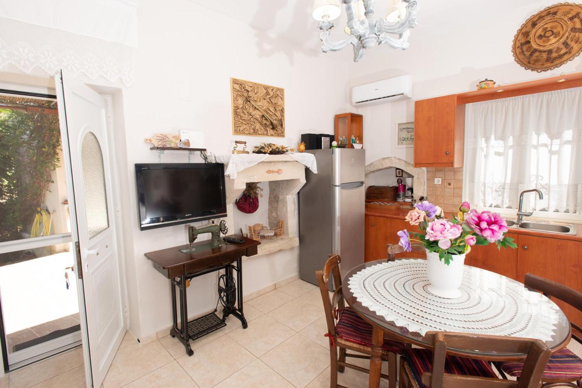 Eirini'S Traditional House Lístaros المظهر الخارجي الصورة